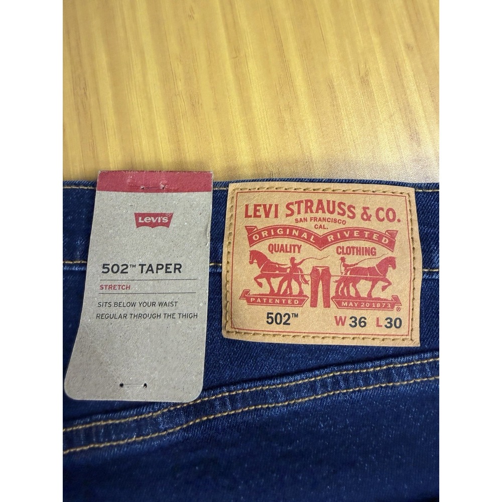 LEVIS 502 TAPER STRETCH DARK WASH JEANS 36 X 30 NWT VERY NICE! - Picture 6 of 6